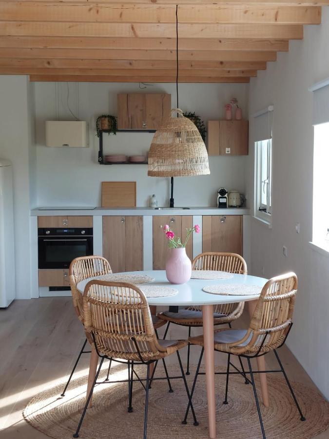 De Tulp Bed and Breakfast Noordgouwe Exteriör bild